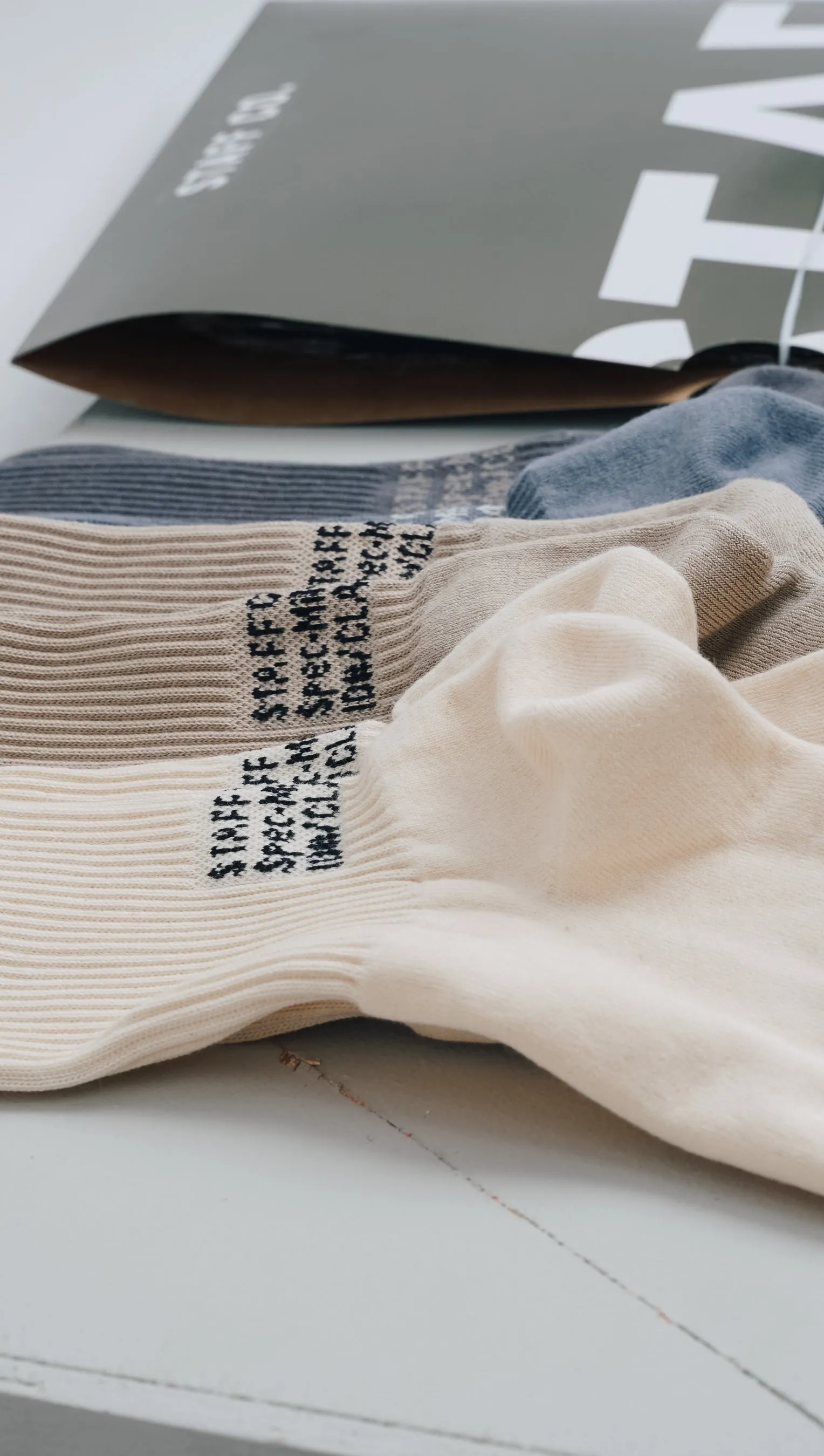 Staff S5 Prototype socks Grey